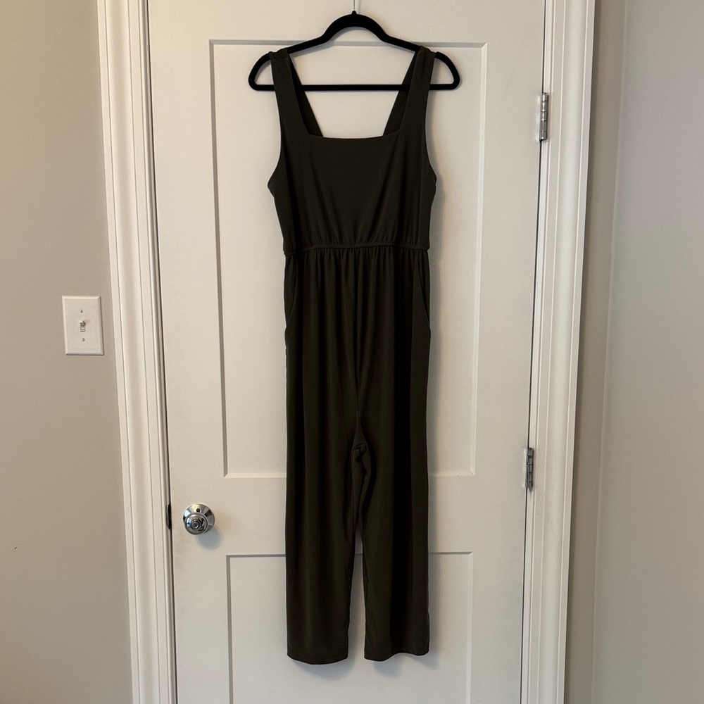 Gilli Maternity Crop Dark Olive Jumpsuit - Medium